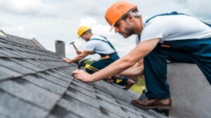 The Benefits of Hiring a Licensed Roofing Contractor